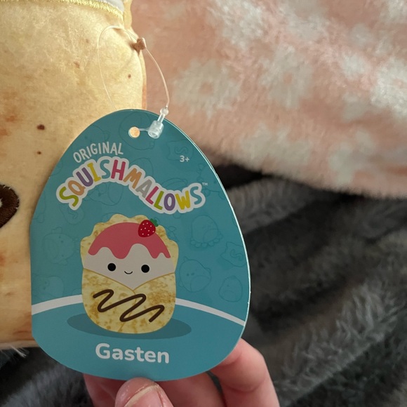 NWT 7.5” Gasten the Strawberry Crepe squishmallow - Picture 5 of 6